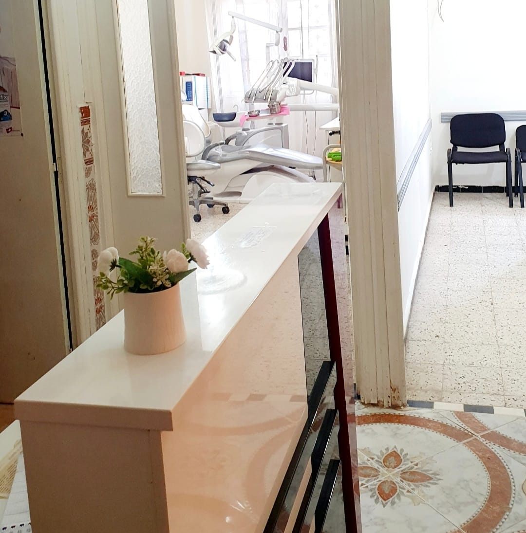 إيمان خليدة بن عطاء